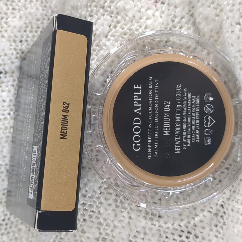 KVD (Kat Von D) Good Apple Foundation Balm in Medium (042), 10g/0.35oz - Picture 3 of 10